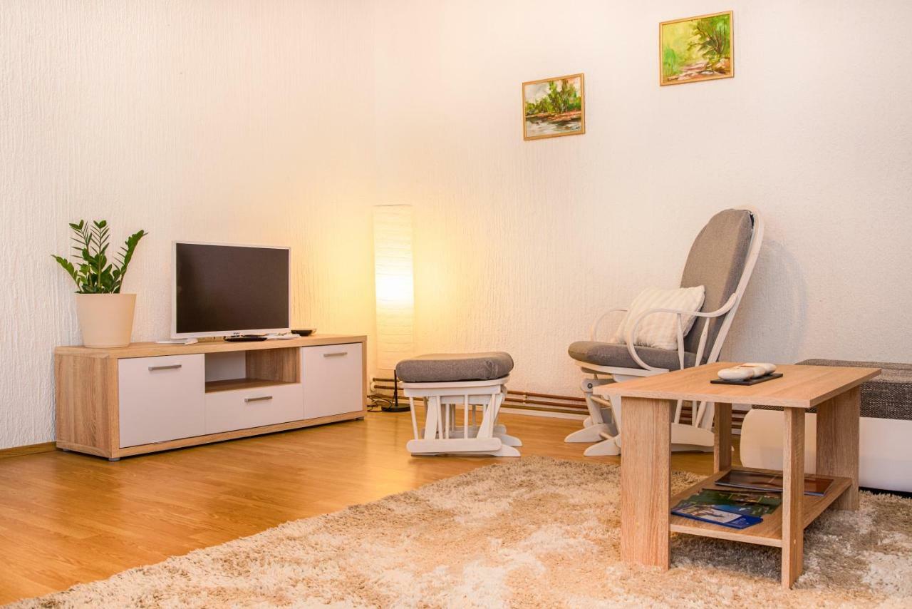 Apartment Tri Mudraca Karanac Екстериор снимка